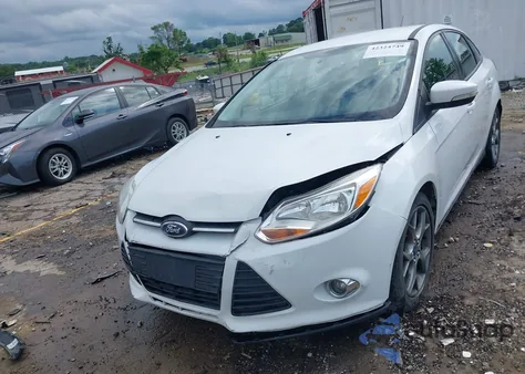 2014 Ford Focus Se из США, поврежденный, VIN 1FADP3F20EL436401